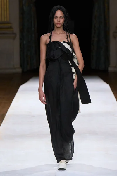 Look 21